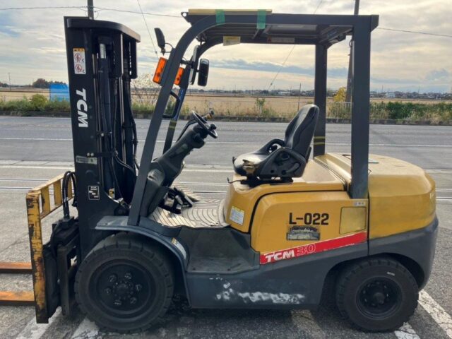FD30T3Z-2U920447　成約済